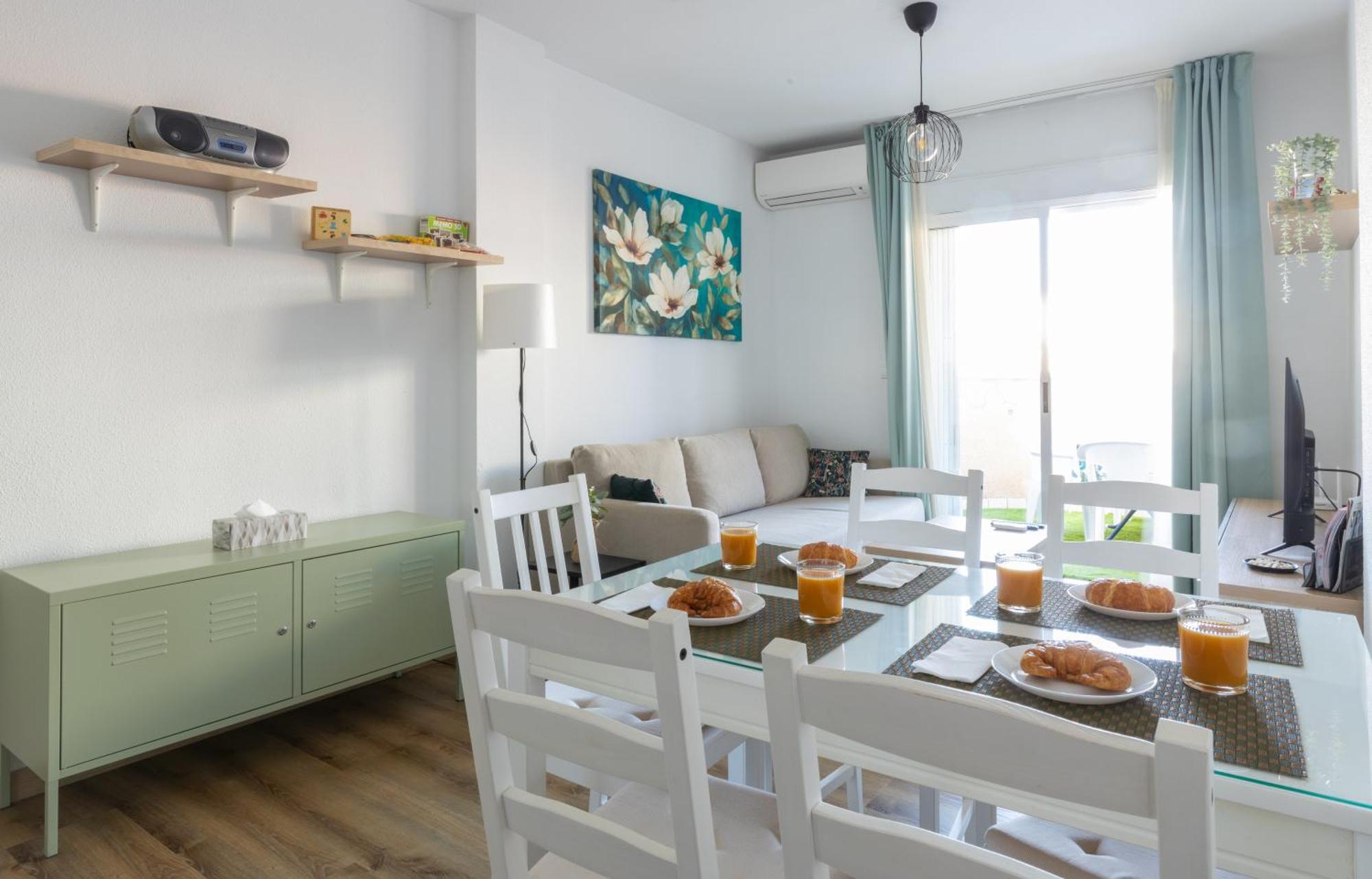 Rodas Apartment Torrevieja Eksteriør bilde